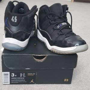 Youth Jordans